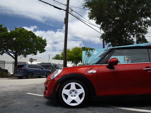 Used 2016 MINI Cooper S FWD image 6