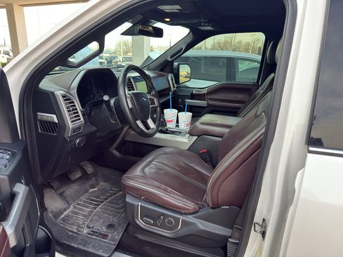 Used 2015 Ford F150 Platinum w/ Equipment Group 701A Luxury image 7