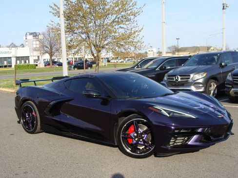 Used 2024 Chevrolet Corvette Stingray Preferred Cpe w/ 2LT image 2