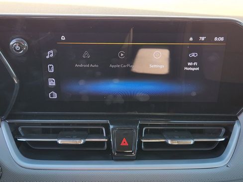 Used 2025 Chevrolet TrailBlazer LT FWD image 13