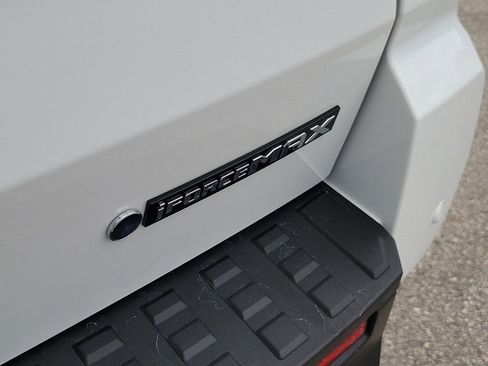 New 2026 Toyota 4Runner TRD Off-Road Premium AWD/4WD image 7