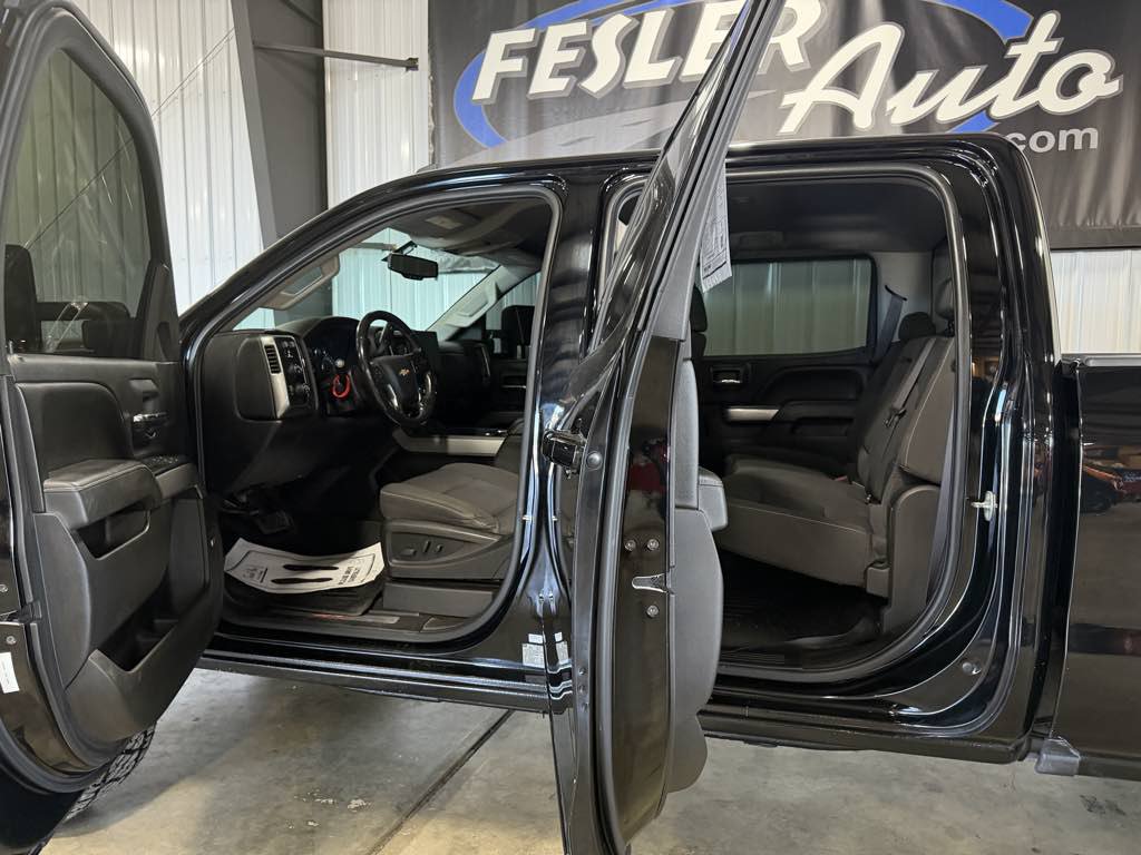 Used 2016 Chevrolet Silverado 2500 LT w/ Midnight Edition AWD/4WD image 37