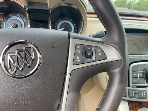 Used 2013 Buick LaCrosse Touring FWD image 19