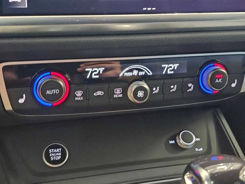 New 2025 Audi Q3 2.0T Premium image 27