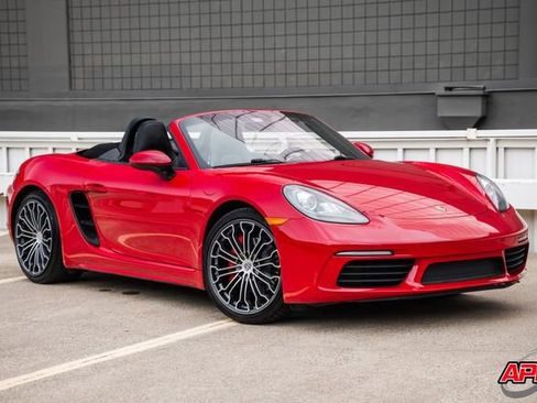 Used 2017 Porsche 718 Boxster S RWD image 33
