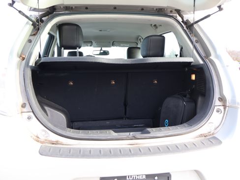 Used 2015 Nissan Leaf SL w/ Premium Package image 18