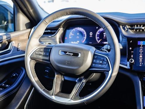 New 2026 Jeep Grand Cherokee Limited image 18