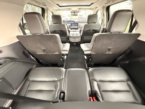 Used 2025 Ford Expedition Platinum image 52