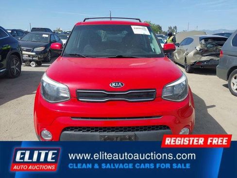 Used 2017 Kia Soul + image 12