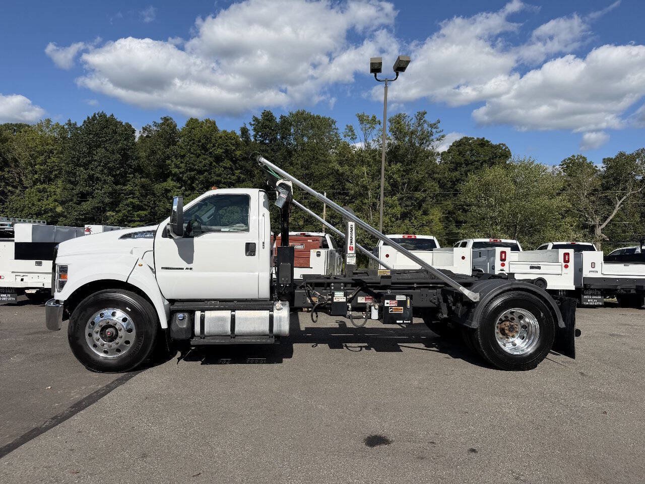 Used 2022 Ford F650 2WD Regular Cab Super Duty image 13