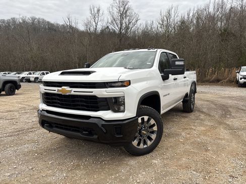 New 2026 Chevrolet Silverado 2500 Custom image 12