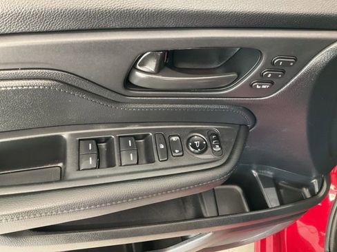 Used 2025 Honda Odyssey Sport-L image 6