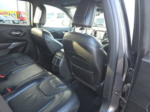 Used 2019 Jeep Cherokee High Altitude image 13