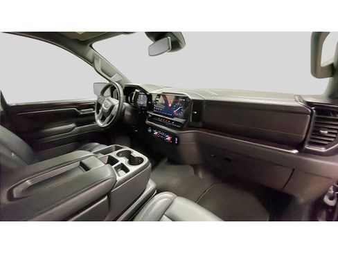 Used 2024 GMC Sierra 1500 SLT image 16