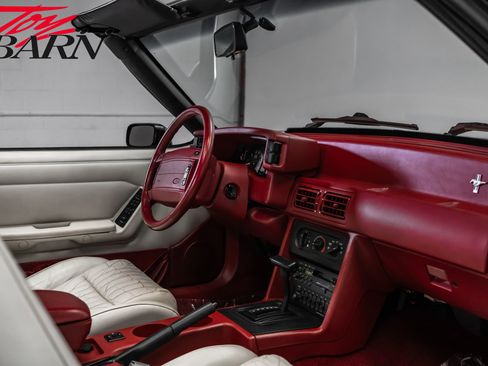 Used 1992 Ford Mustang GT RWD image 48