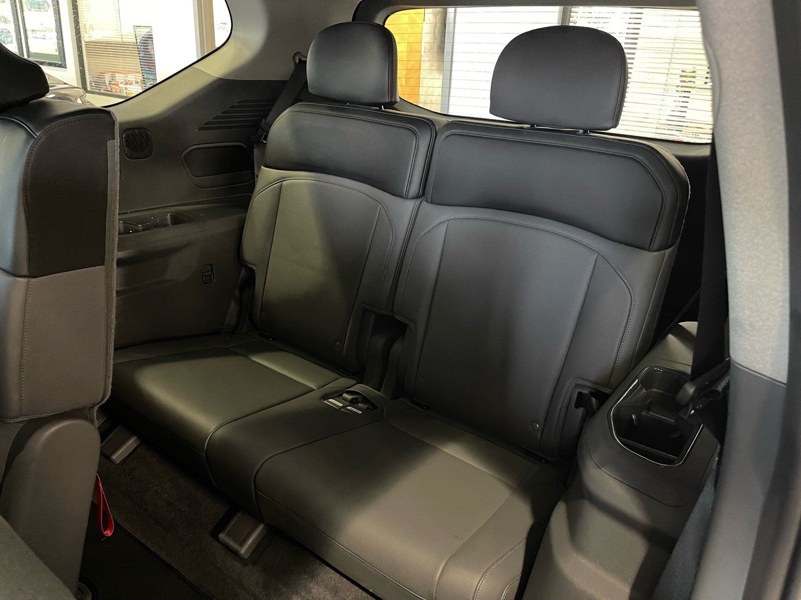 Used 2024 Kia EV9 Light RWD image 33