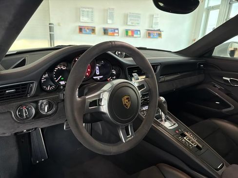 Used 2016 Porsche 911 Carrera GTS RWD image 10