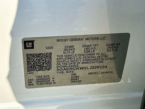 Used 2020 Buick Enclave Premium w/ Sun and Sites Package image 35