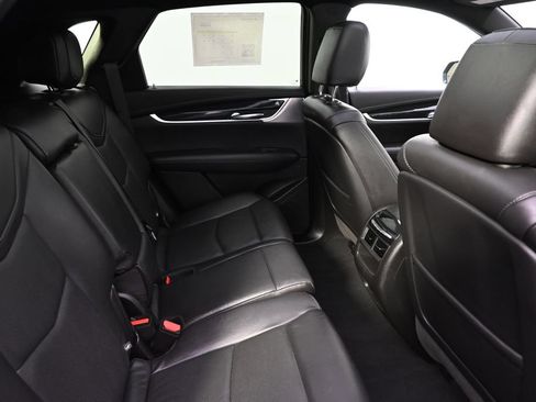 Used 2020 Cadillac XT5 Premium Luxury AWD/4WD image 18