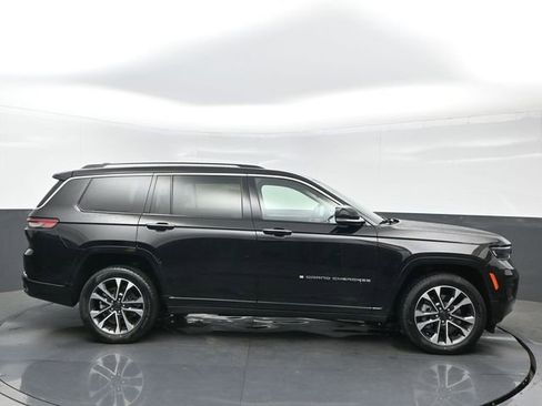 Used 2021 Jeep Grand Cherokee L Overland w/ Luxury Tech Group IV AWD/4WD image 7