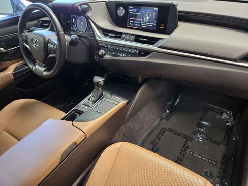 Used 2021 Lexus ES 300h w/ Premium Package FWD image 5