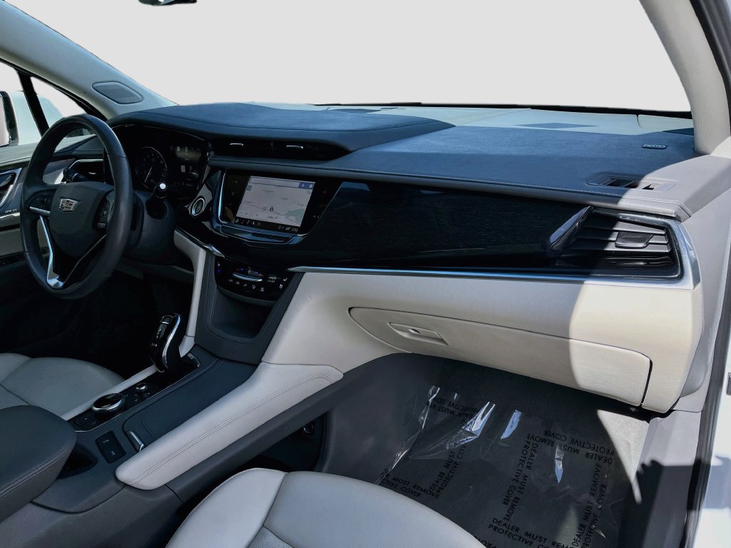 Used 2023 Cadillac XT6 Premium Luxury w/ Technology Package AWD/4WD image 32