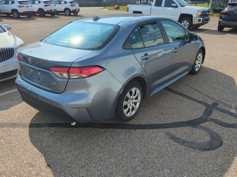 Used 2024 Toyota Corolla LE FWD image 4