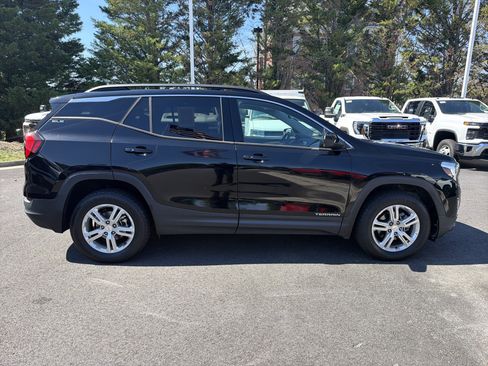Used 2019 GMC Terrain SLE w/ Driver Convenience Package AWD/4WD image 11