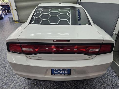 Used 2014 Dodge Charger R/T RWD image 4