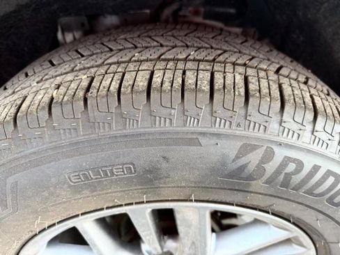 Certified 2023 Nissan Rogue S image 32