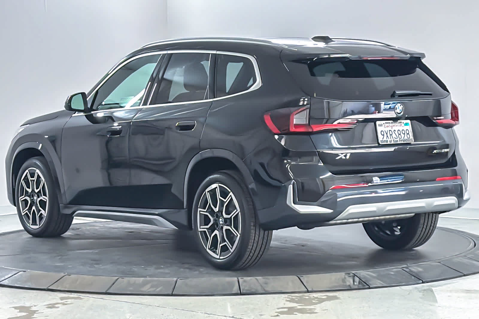 Used 2026 BMW X1 xDrive28i w/ Convenience Package AWD/4WD image 6