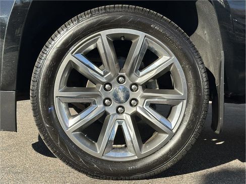 Used 2015 Chevrolet Tahoe LTZ image 33