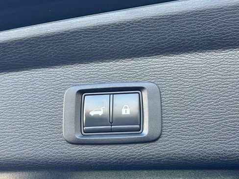 Used 2022 Mitsubishi Outlander SEL image 24