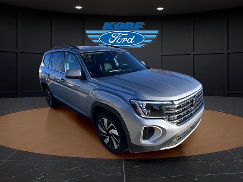 Used 2025 Volkswagen Atlas SE image 7