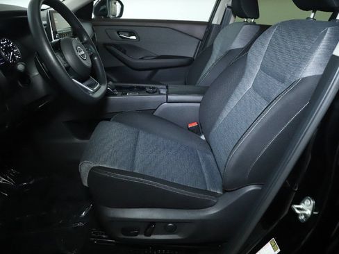 Certified 2023 Nissan Rogue SV AWD/4WD image 18