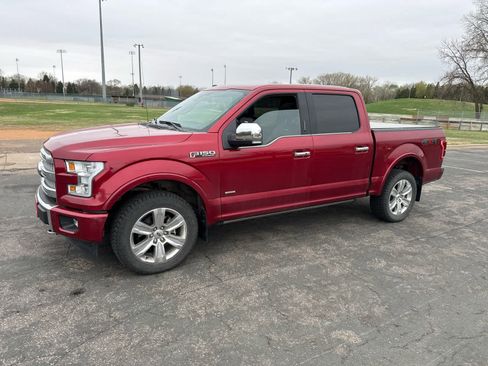 Used 2017 Ford F150 Platinum w/ Equipment Group 701A Luxury image 5