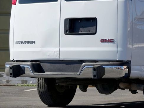 Used 2017 GMC Savana 2500 RWD image 25
