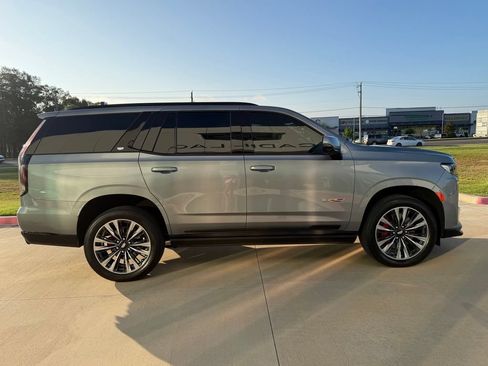 Used 2024 Cadillac Escalade V AWD/4WD image 6