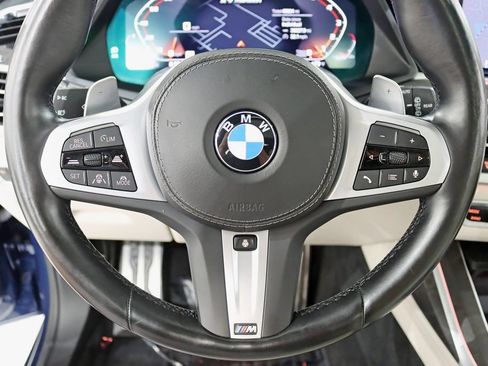 Used 2022 BMW X7 M50i AWD/4WD image 15