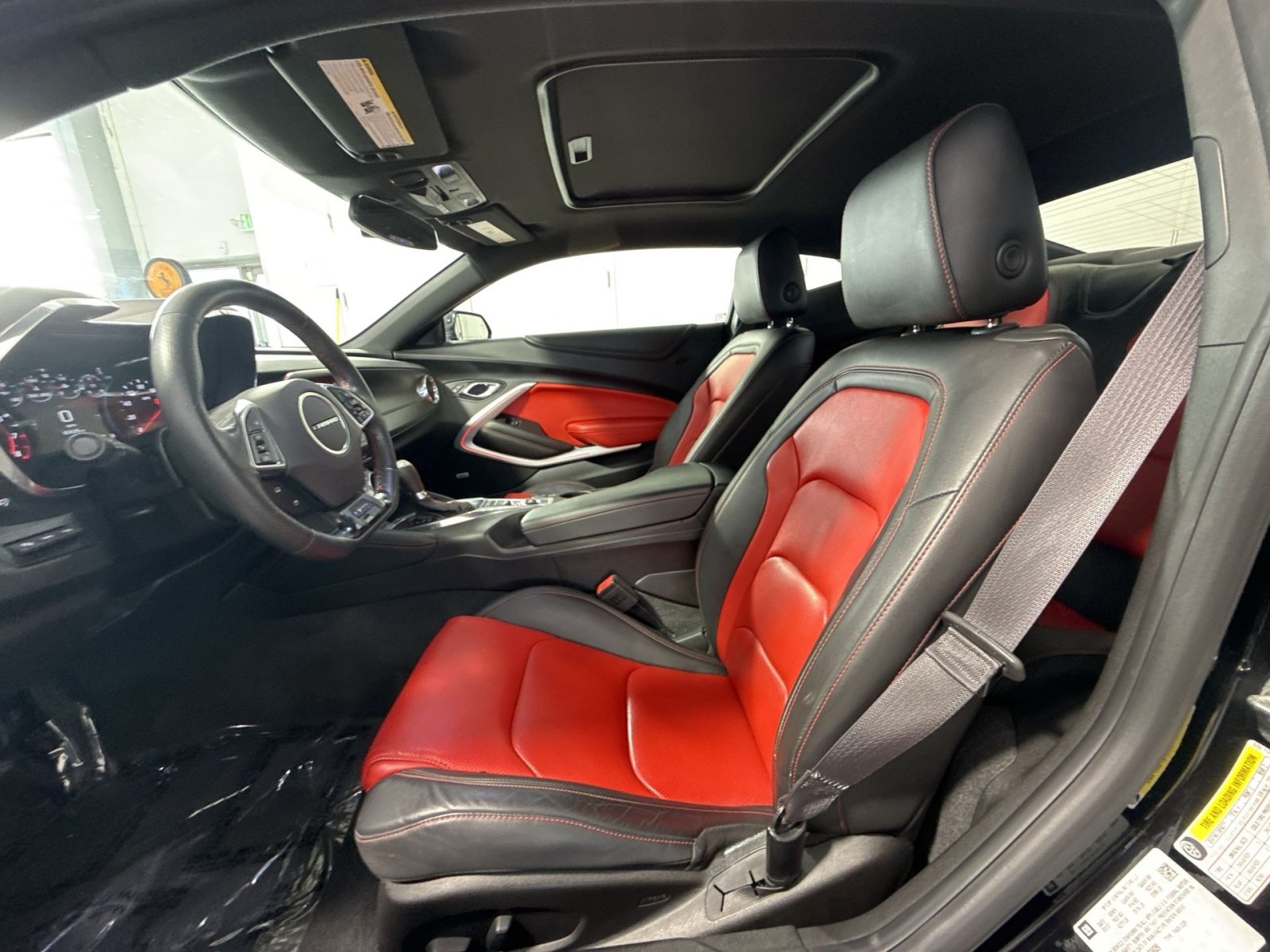 Used 2017 Chevrolet Camaro LT RWD image 14