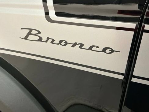Used 2023 Ford Bronco Black Diamond AWD/4WD image 10