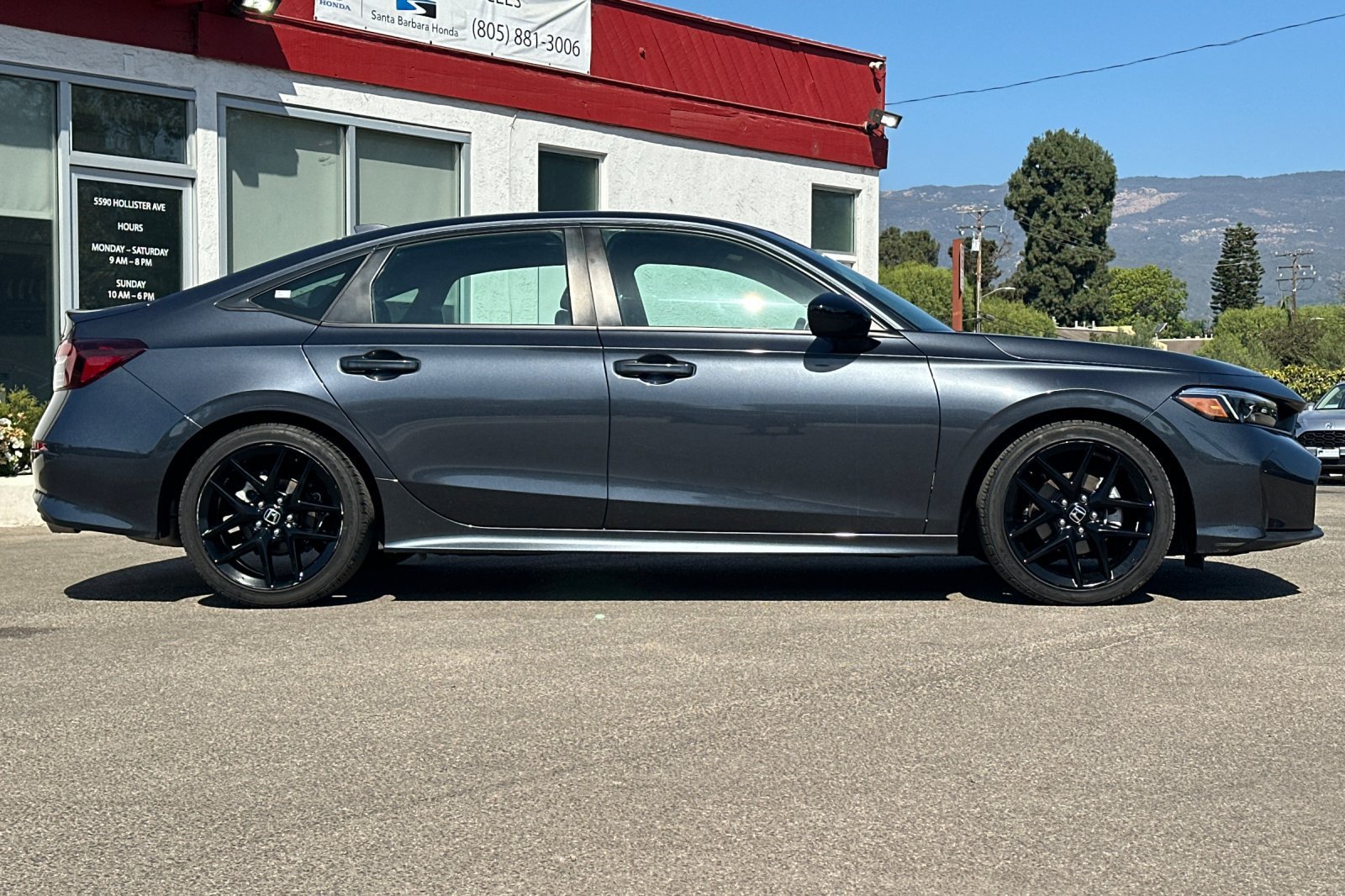Used 2025 Honda Civic Sport image 3