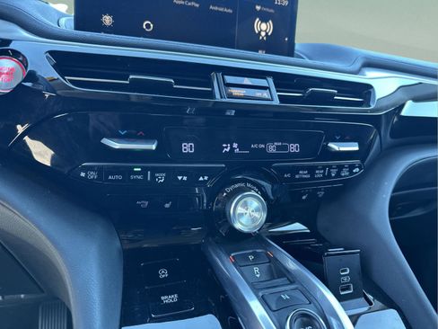 Used 2023 Acura MDX FWD image 13