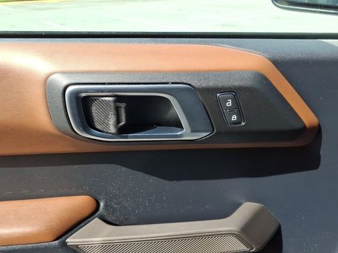 Used 2022 Ford Bronco Outer Banks AWD/4WD image 39