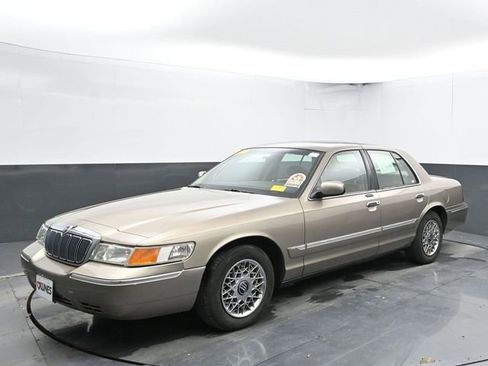 Used 2002 Mercury Grand Marquis GS image 4