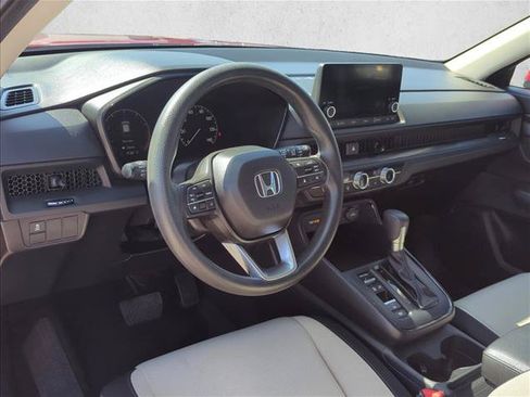 Used 2023 Honda CR-V LX image 12
