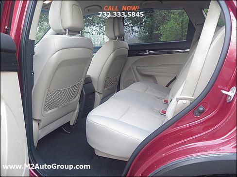 Used 2011 Kia Sorento LX image 12