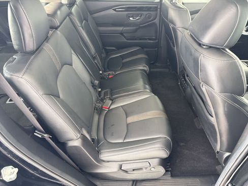 Used 2025 Honda Pilot EX-L image 28