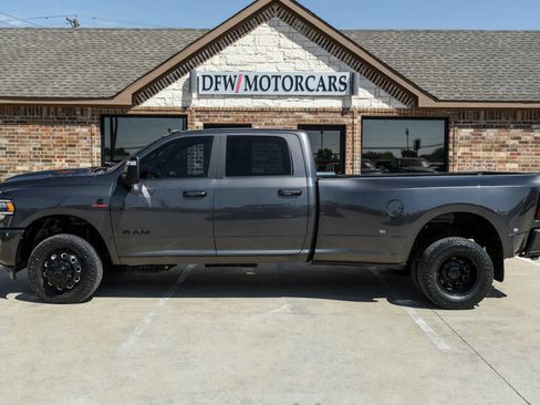 Used 2023 RAM 3500 Laramie AWD/4WD image 17