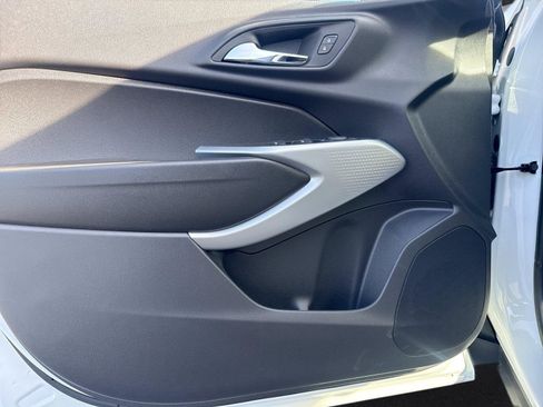New 2026 Chevrolet Trax RS w/ Driver Confidence Package FWD image 17